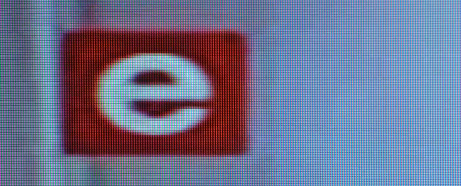E.tv ordered to retain primetime news