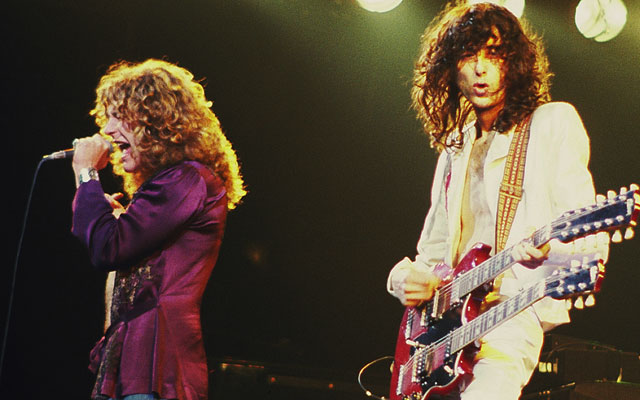 Robert Plant and Jimmy Page performing live in Chicago in 1977