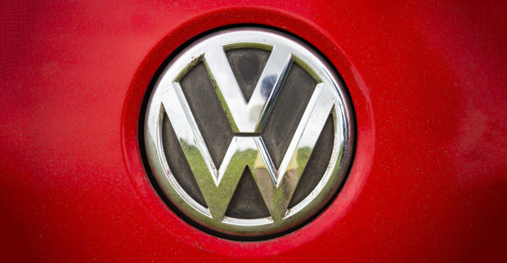 Volkswagen to develop 'vw.os' operating system for all new cars ...