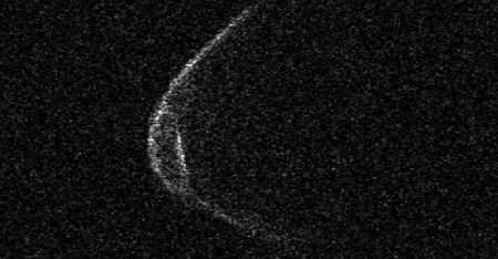 Giant asteroid set to pass Earth on Wednesday