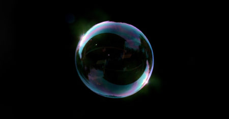 WEF warns of bubbles in global economy