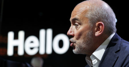 Orange to replace CEO Stephane Richard