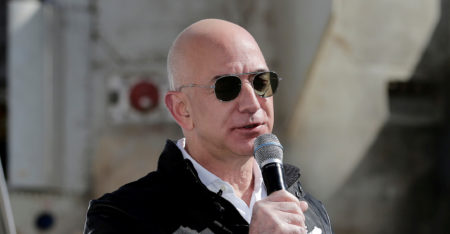 Jeff Bezos readies for historic Blue Origin space flight