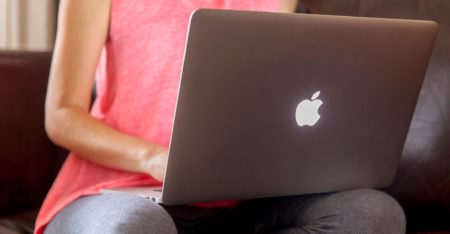 Apple should ditch Google and build its own search engine