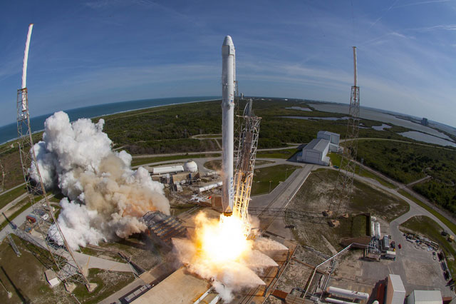 SpaceX’s Falcon 9 rocket blasts off