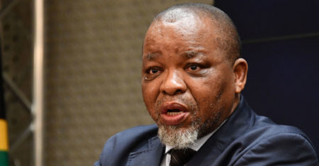 Big test for Ramaphosa as Mantashe fingered in Zondo report