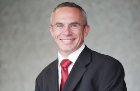 Mobile operators to cut fees together