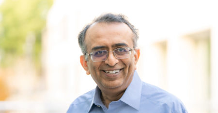 After Dell spinout, VMware CEO looks to cloud deals, M&A