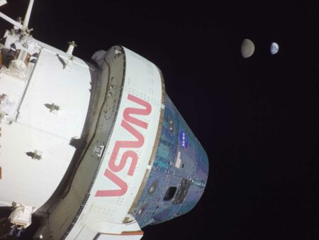 Nasa captures stunning new photo of the Earth and moon