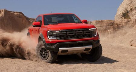 Ford CEO Jim Farley sees revenue from in-car software services surging by 1 000% in the next few years