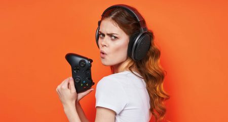 Gamers clock in fewer hours in blow to industry