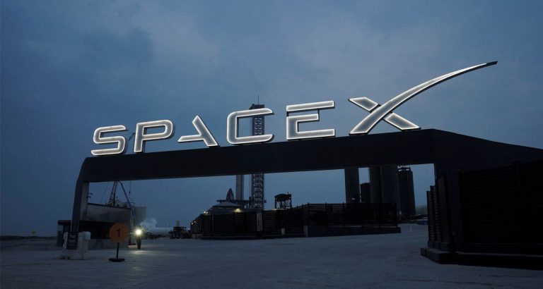 Wall Street strains to justify SpaceX's $1.75-trillion price tag