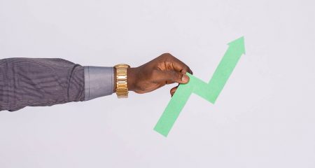 Business confidence rebounds, but economists warn it's too early to celebrate