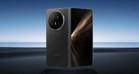 Honor's ultra-thin foldable sets new bar ahead of Samsung reveal - Honor Magic V5