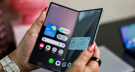 Apple and Samsung lead smartphone market revival - Samsung Galaxy Fold7