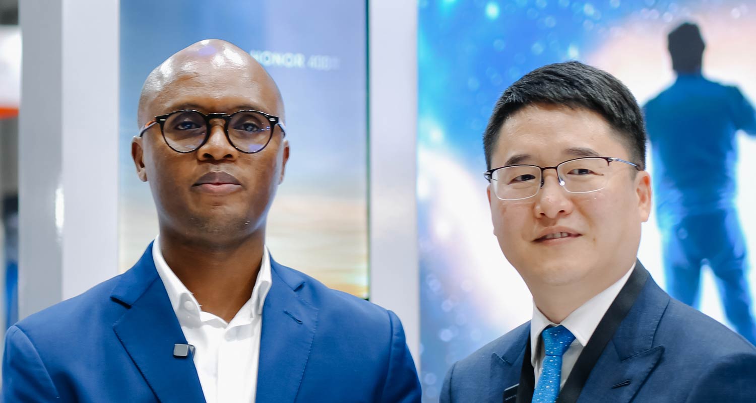 Honor South Africa CEO Fred Zhou, right, with communications minister Solly Malatsi at the Africa Tech Festival in Cape Town