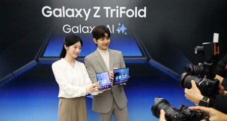 Samsung goes trifold while Apple folds its arms