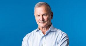 Breaking free from legacy thinking in banks: AI, automation and the agentic operating model - Steve Burke iqbusiness