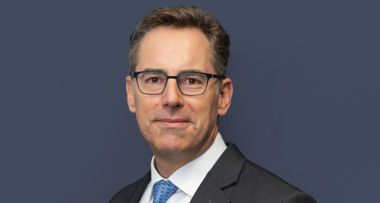 Inside Standard Bank’s R1-billion business banking overhaul Inside Standard Bank's R1-billion business banking overhaul - Bill Blackie