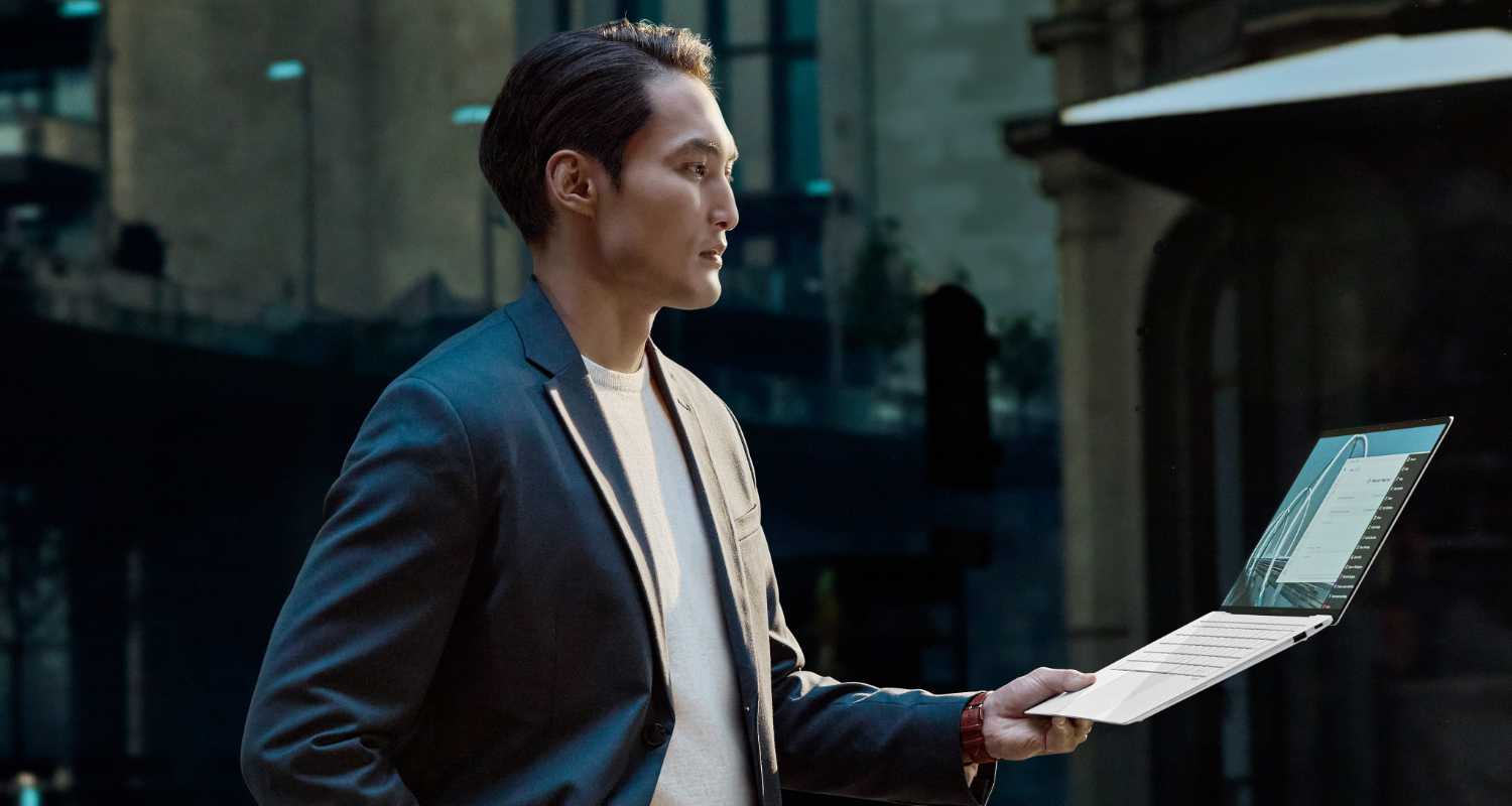 ASUS ExpertBook Ultra: a lightweight powerhouse for the AI-driven workday - ASUS