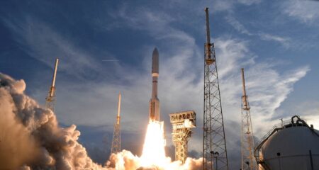 Amazon ramps up satellite war with $11.6-billion Globalstar buy