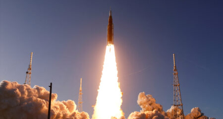 Four astronauts begin humanity's return to the moon - Artemis II