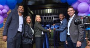 Netstar brings coding and robotics to inner-city Joburg - Collin Govender, Altron Group chief operating officer; Leona Pienaar, MES CEO; Marisa Jansen van Vuuren, Altron Group chief marketing officer; Innocent Mabusela, Jozi My Jozi CEO; and Warren Mande, incoming Netstar MD