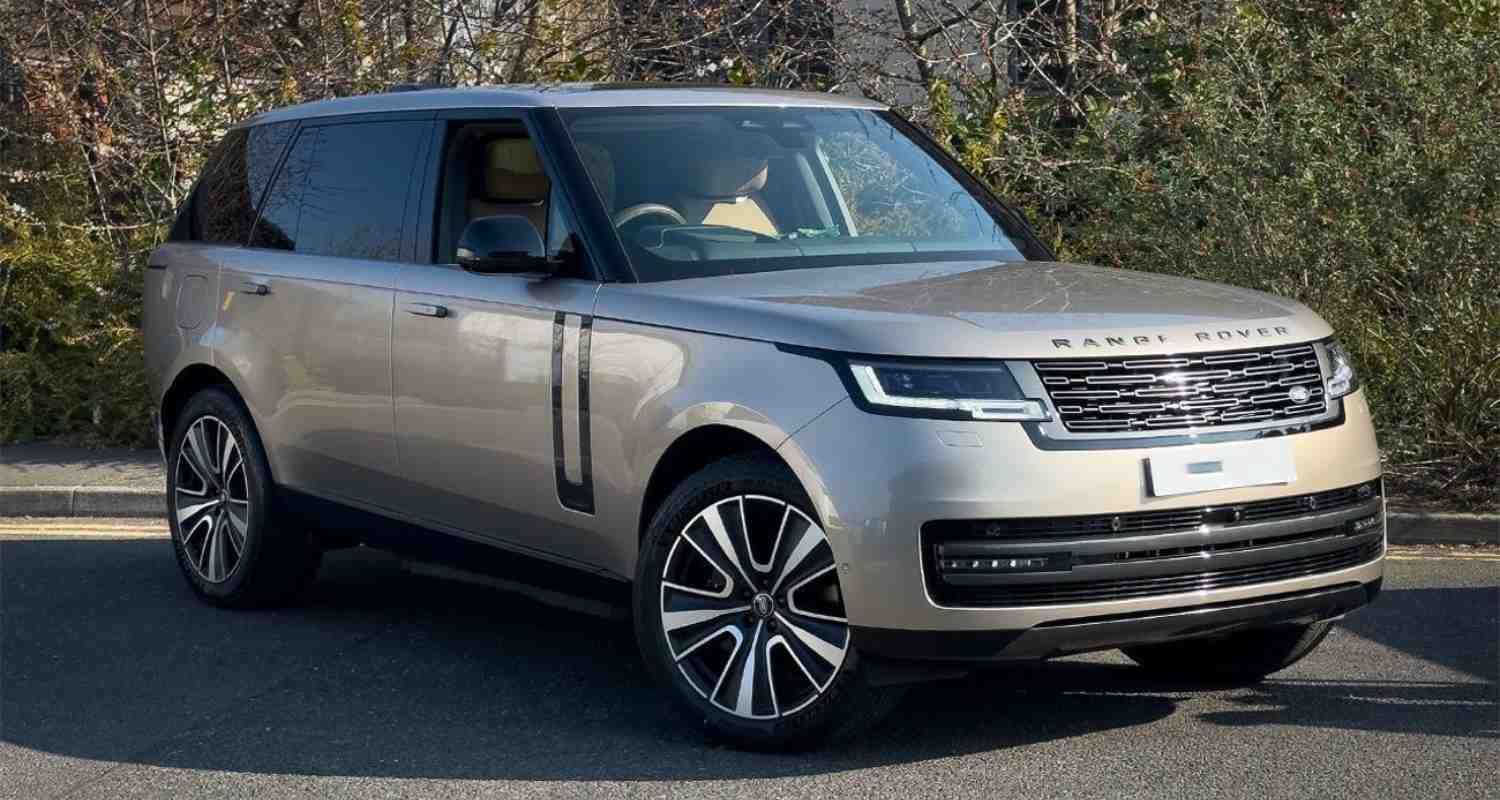 Range Rover Evoque P300e
