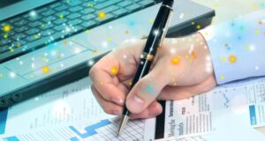 Financial services firm banks on Google Cloud, ChromeOS Financial services firm banks on Google Cloud, ChromeOS