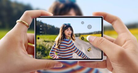 Samsung Fold8 series unveiled as folding phone war looms