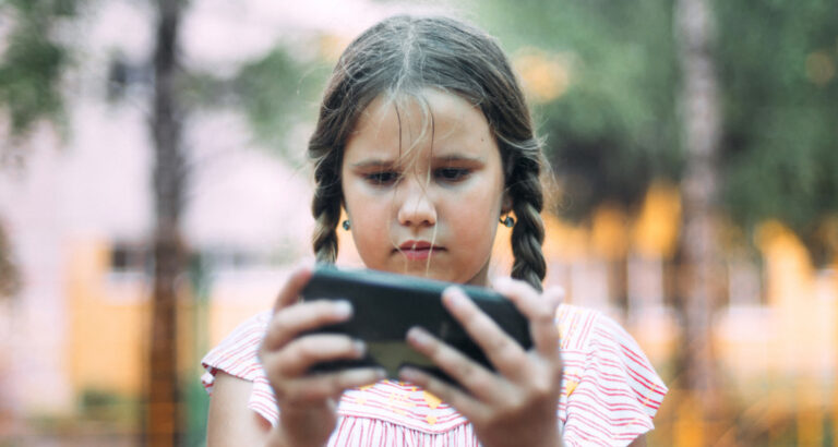 Facebook and Instagram are getting nighttime curfews for children Facebook and Instagram are getting nighttime curfews for children