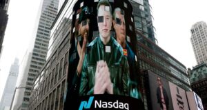 SpaceX shares keep sliding - Elon Musk