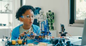 Can an online school produce a scientist? CambriLearn has an independent answer